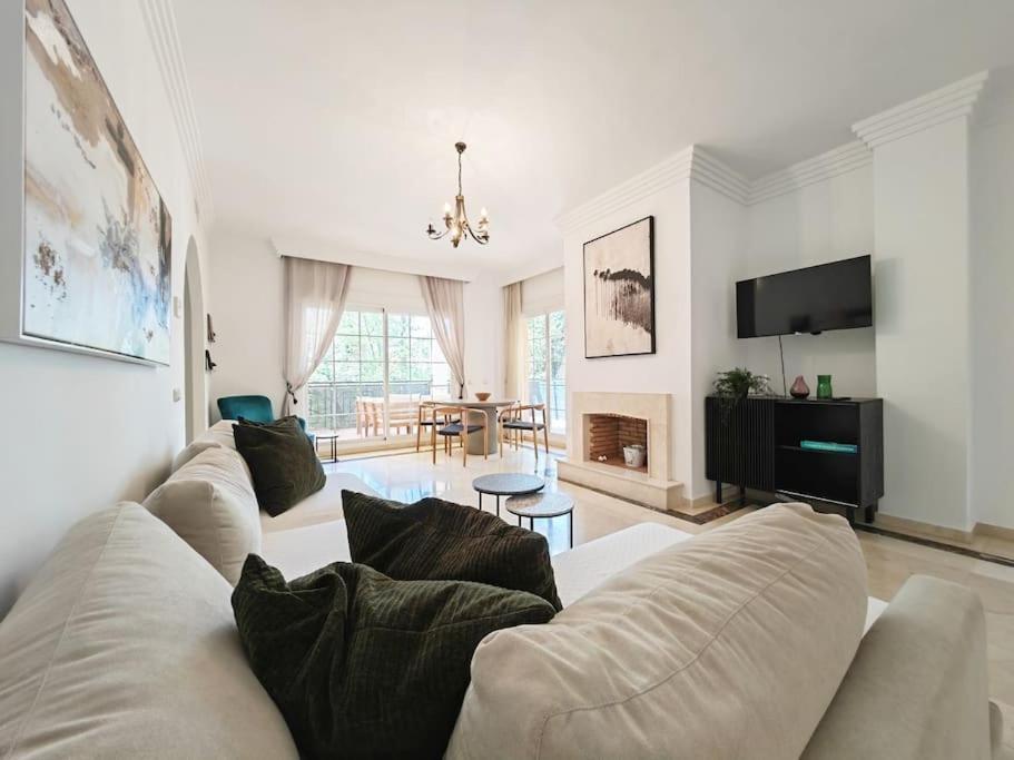 Apartment The Heart Of Nueva Andalucia *