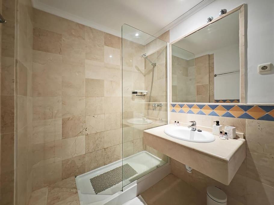 The Heart Of Nueva Andalucia Apartment *
